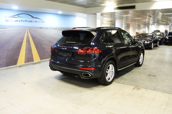 2016 PORSCHE CAYENNE S